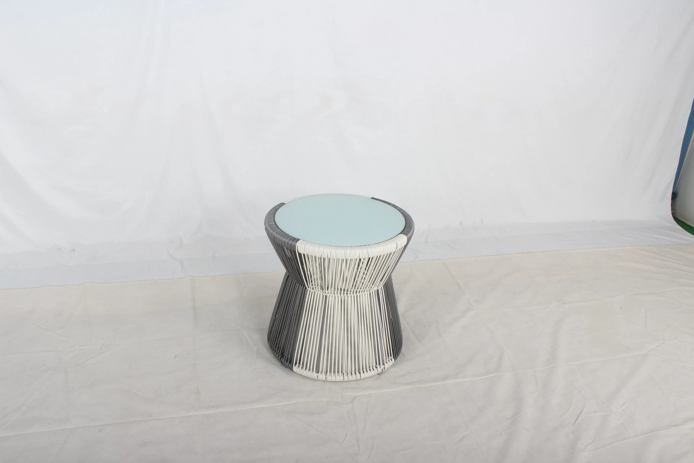 Round Rattan Weaving Coffee Table Outdoor Furniture with Glass Top