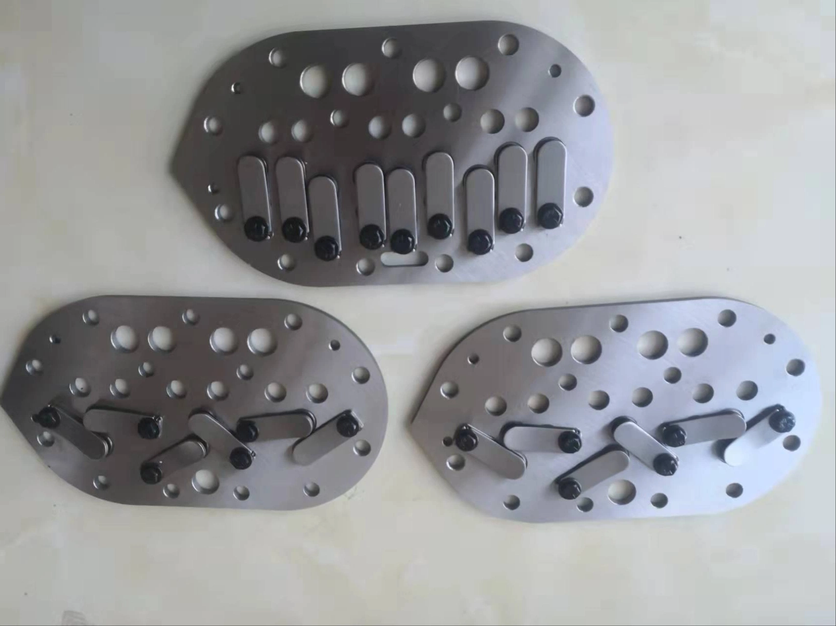 Valve Plate for Bitzer Screw Compressor Parts 4ec-4.2/4ec-6.2