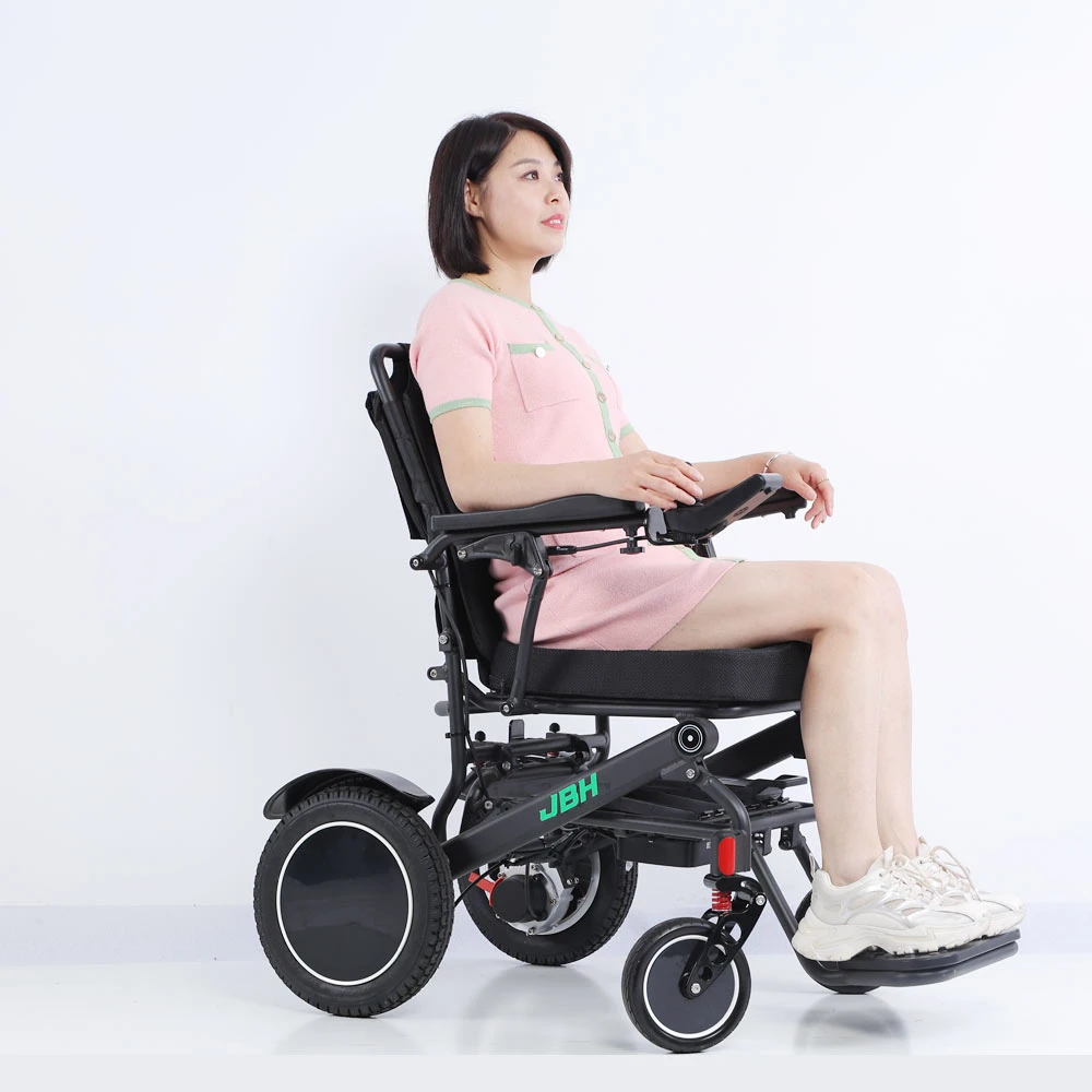 كرسي متحرك كهربائي قابل للطي خفيف الوزن ومحمول ومحمول ومحمول لكبار السن