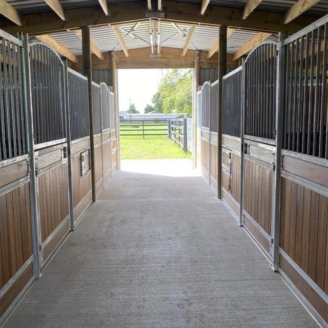 Indoor/Outdoor Factory Customized Horse Stalls Portable Stables Panels