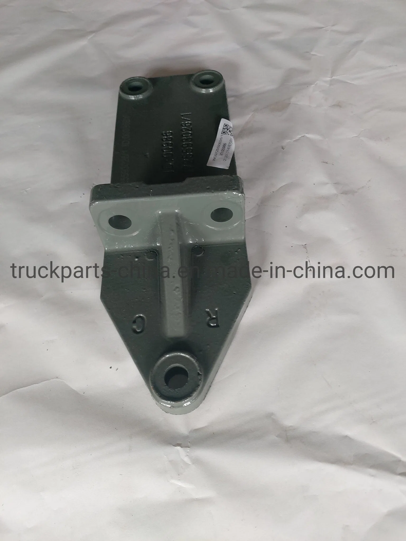 Sinotruk HOWO Truck Parts Engine Support Rear Engine Bracket Wg9725593016 Wg9725593026