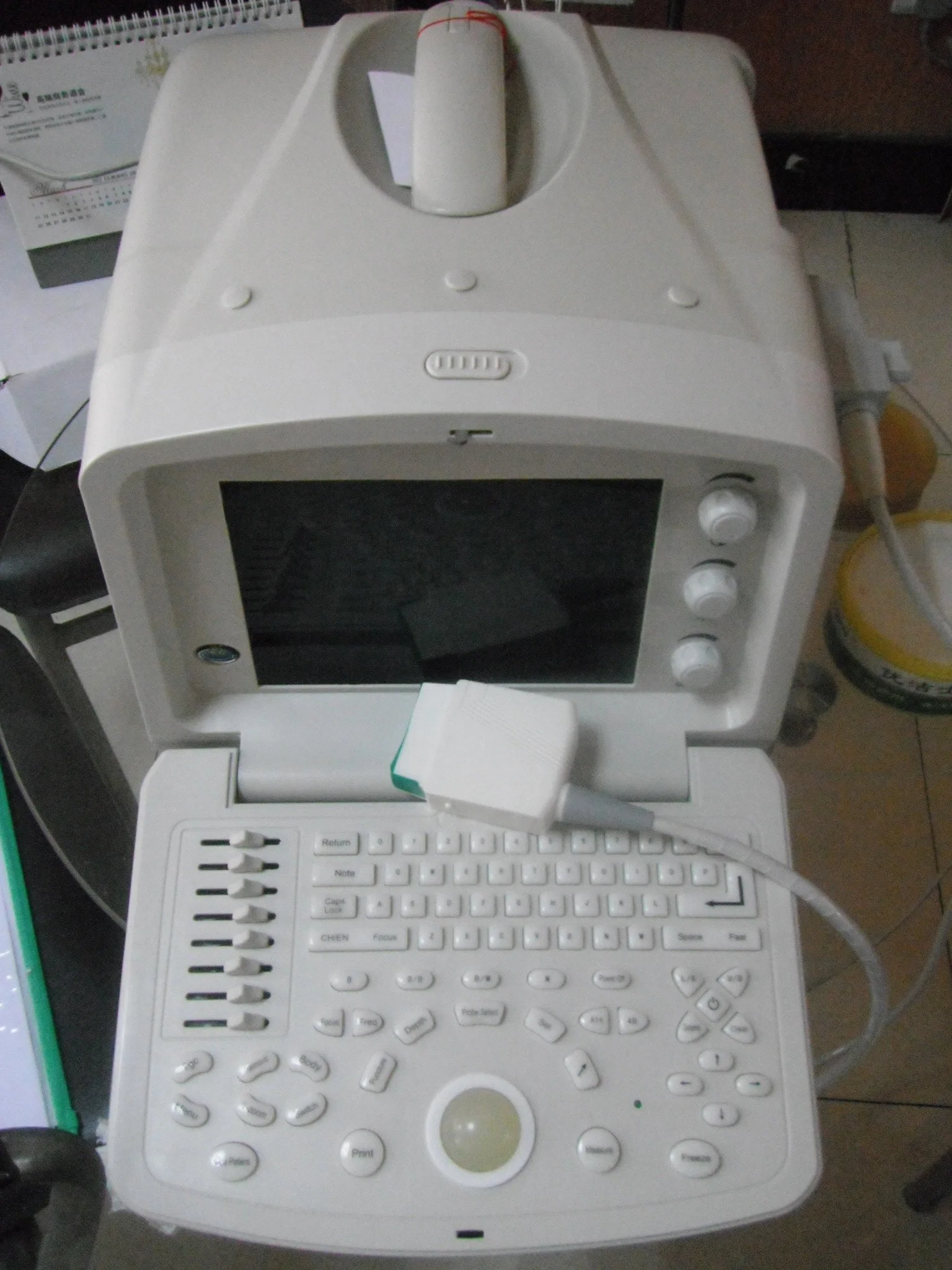 New Portable LCD Display Ultrasound Scanner with a Convex Probe