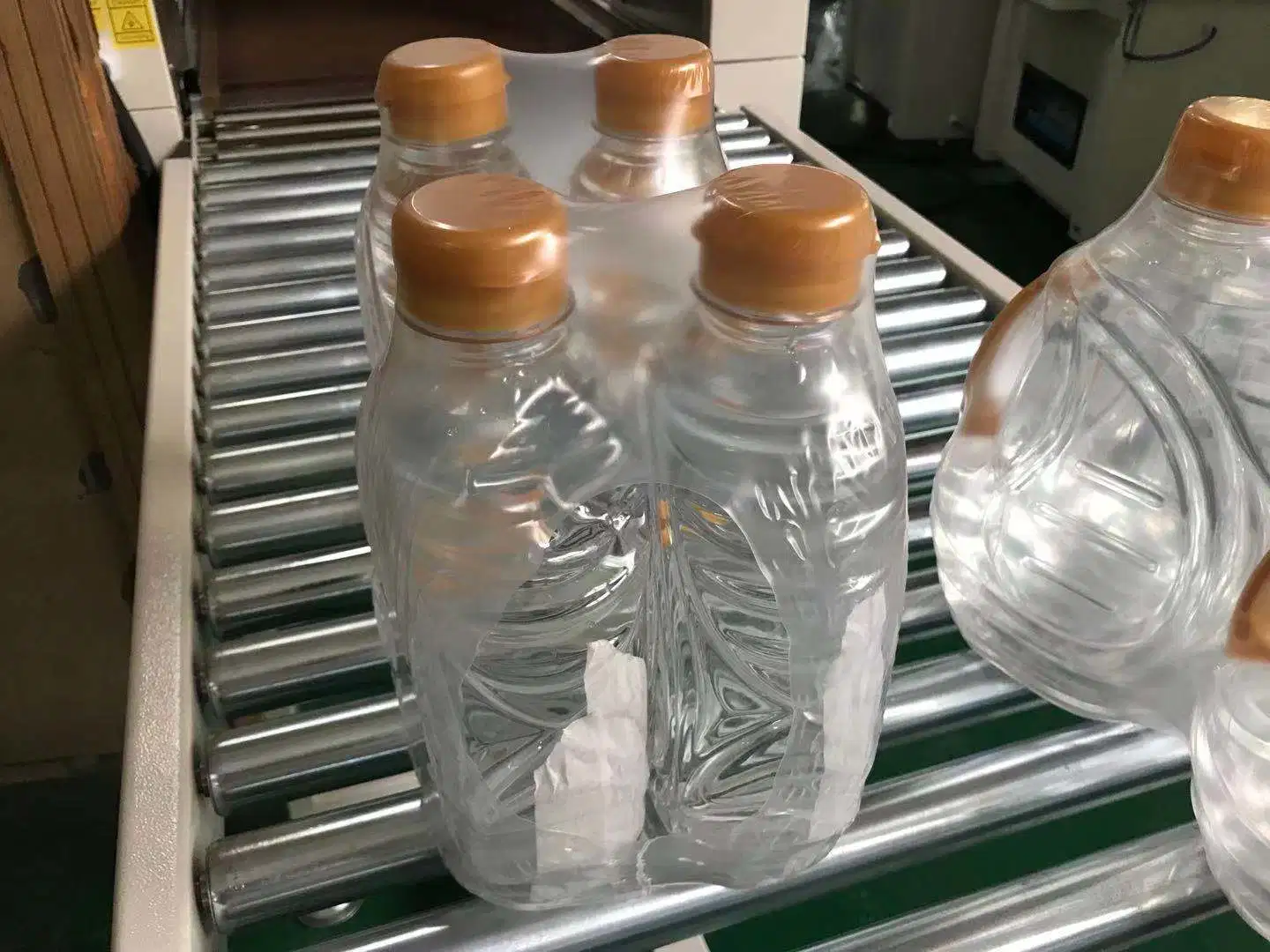 Semi Automatic Bottle Shrink Packaging Machine