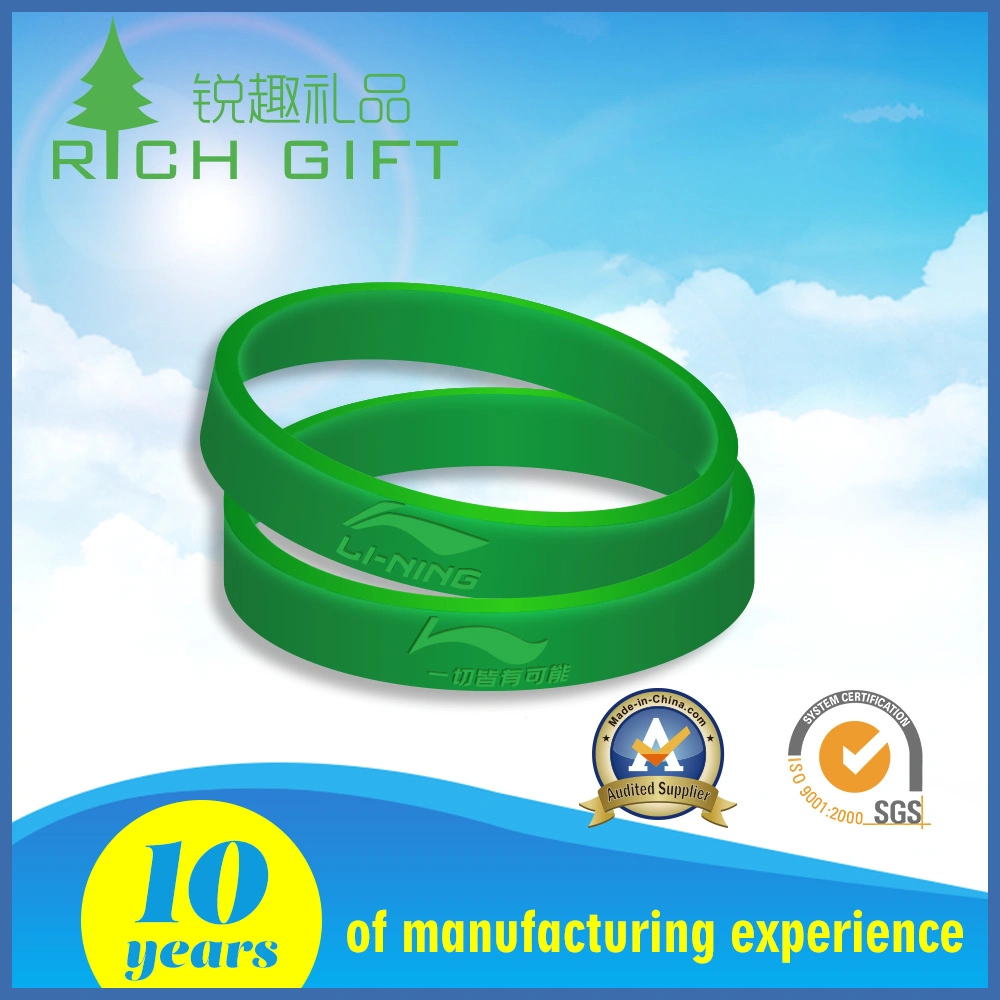 Custom Promotional Fashion Silicon Bracelet /Rubber/PVC/Printed/Printing/Imprinted/Embossed/Debossed/Luminous Strap Silicone Wristband with Silk Screen Logo