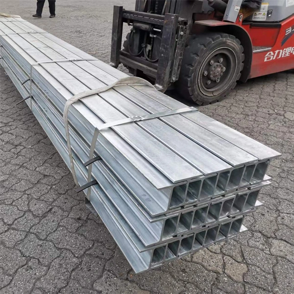 الفولاذ عالي القوة G300 Carbon Steel 100tfb7.2 /100tfc6.0/150ub14.0 لفولاذ مسبق الصنع لحام مثقوب هيكل مخصص H عمود الشعاع للمستودع