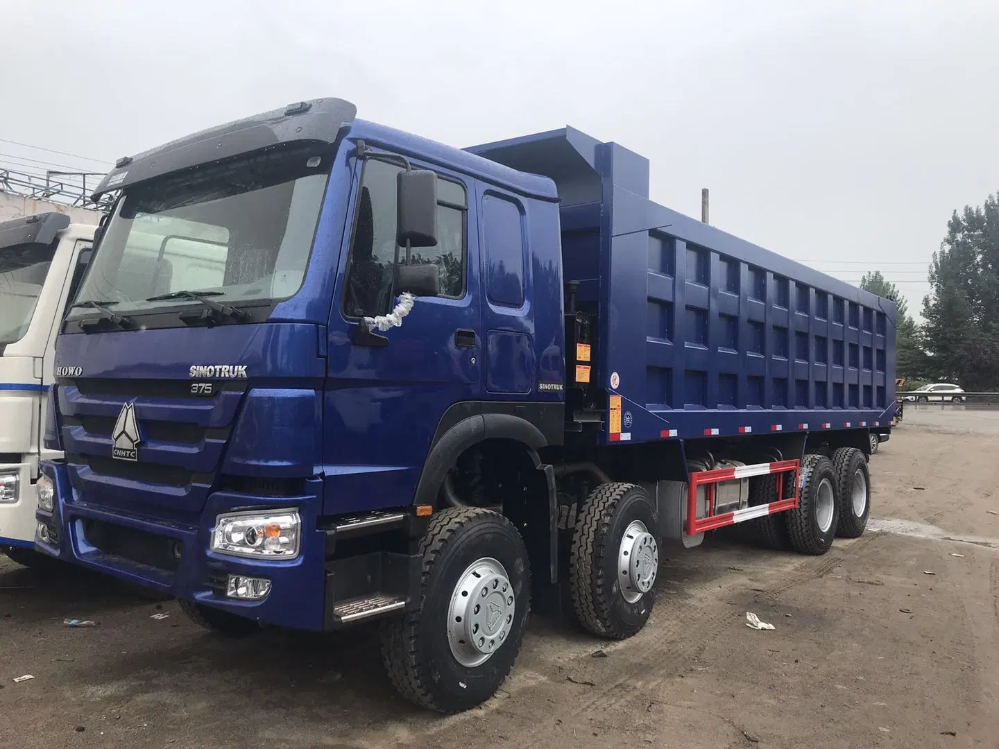 Sinotruk HOWO de alta qualidade usado despejar 8X4 VEÍCULO HOWO 12 Rodas com boa manutenção