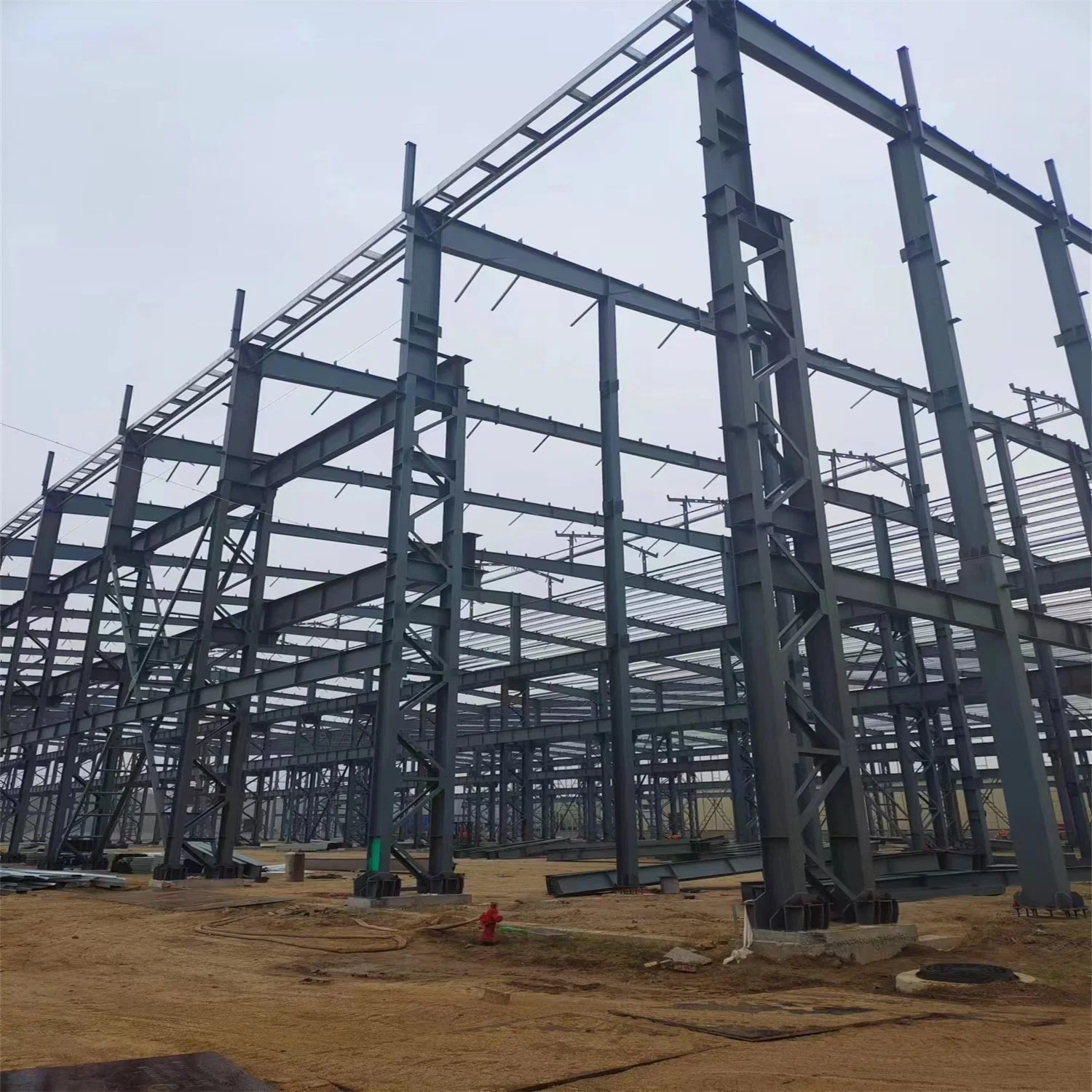 Hot Product Prefabricated Light Steel Warehouse/ Workshop/ Shopping Malls/ Steel Structure