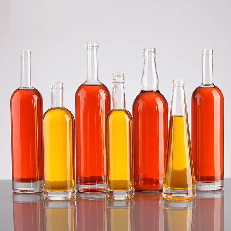 Fabricante chinês de garrafas de vinho: 500ml 750ml 1000ml frasco de vidro Spot Sale em Vodka, Whiskey, Tequila garrafas,