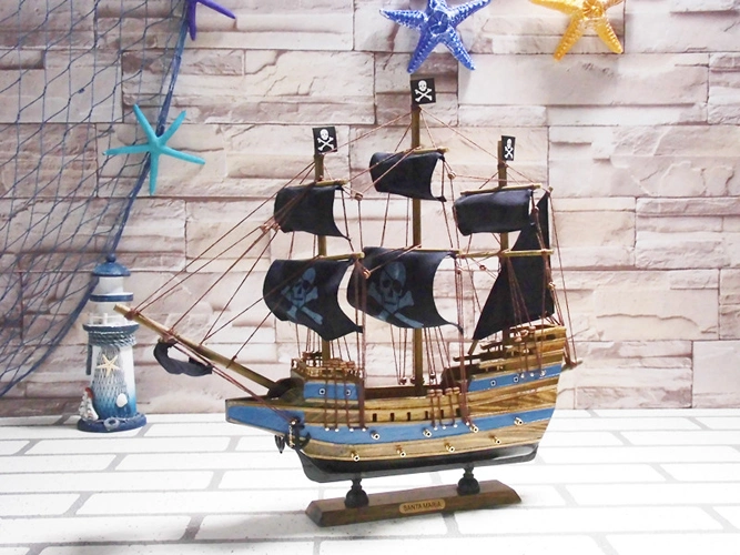 Hot Sale 40 Cm Wooden Pirate Ship