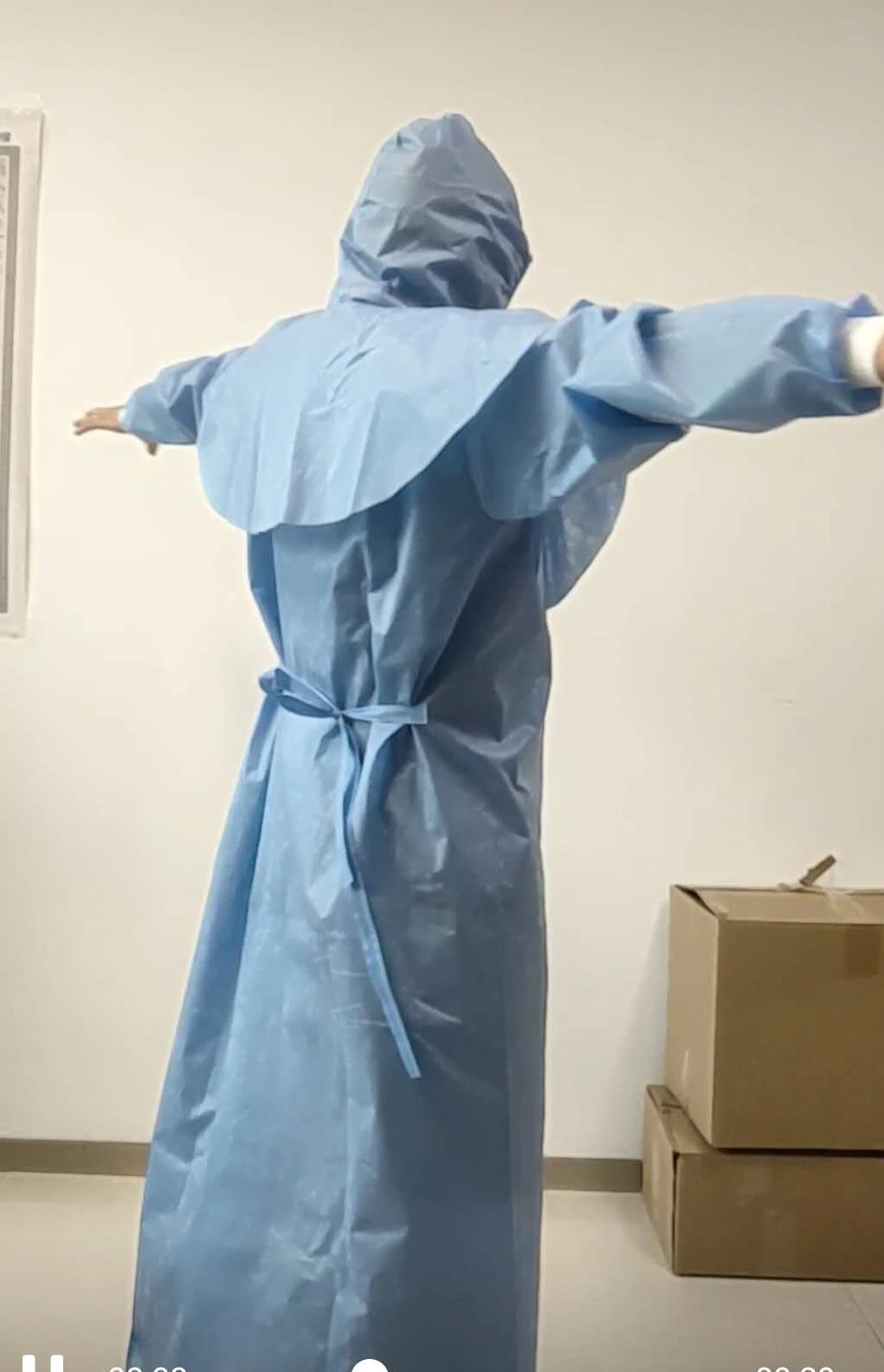 Syp Level 3 Isolation Surgical Gown /Coverall Middle East Hospital Style with CE FDA CNAS