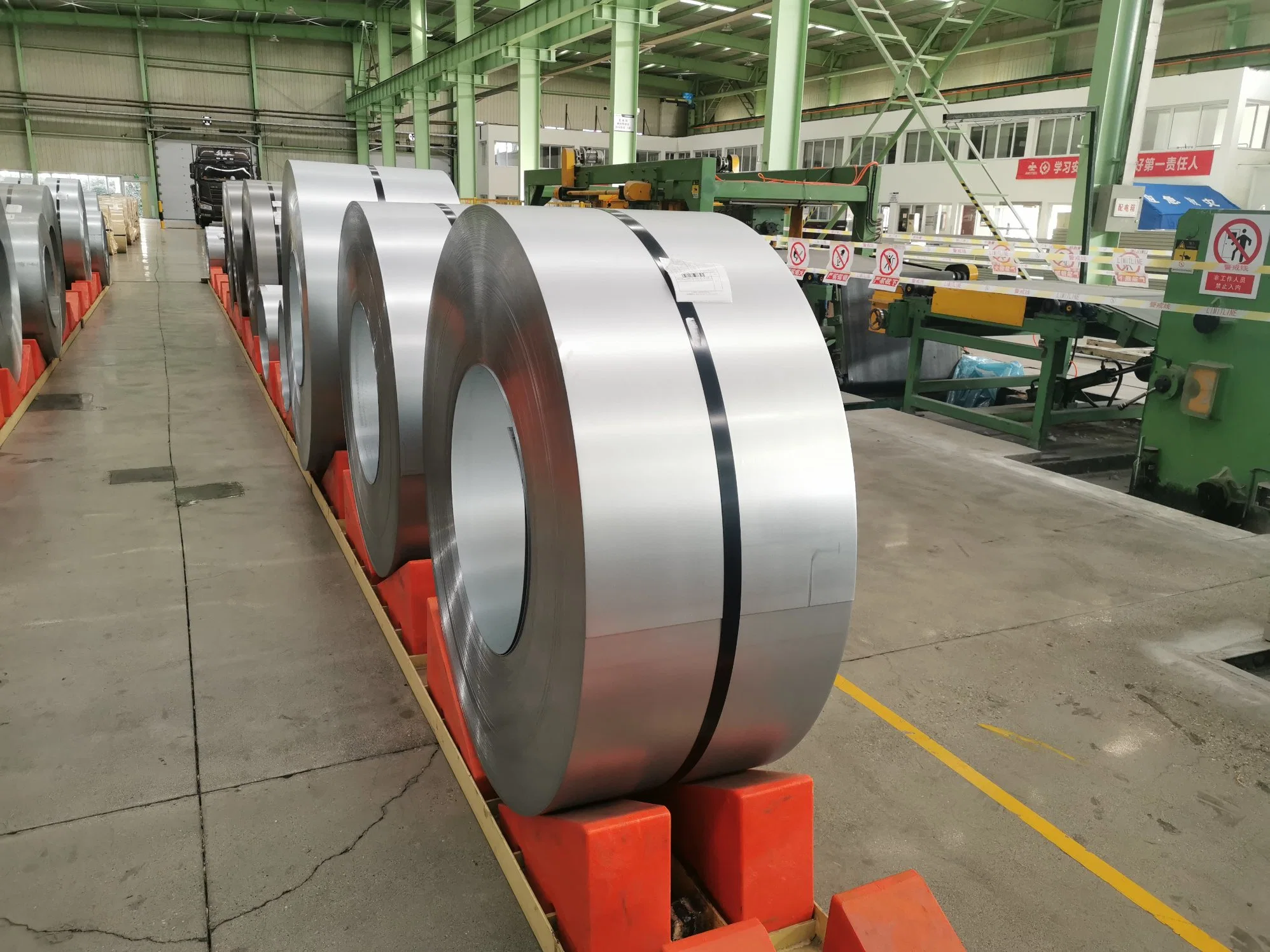 Supplier Zm310 S350gd Zinc Aluminum Magnesium Coated Zn Al Mg Steel Strips for Pole Ground Mounting System