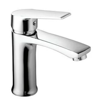 Wide Angle Deck Mounted Brass Chrome Plated Modern Design Basin Faucet