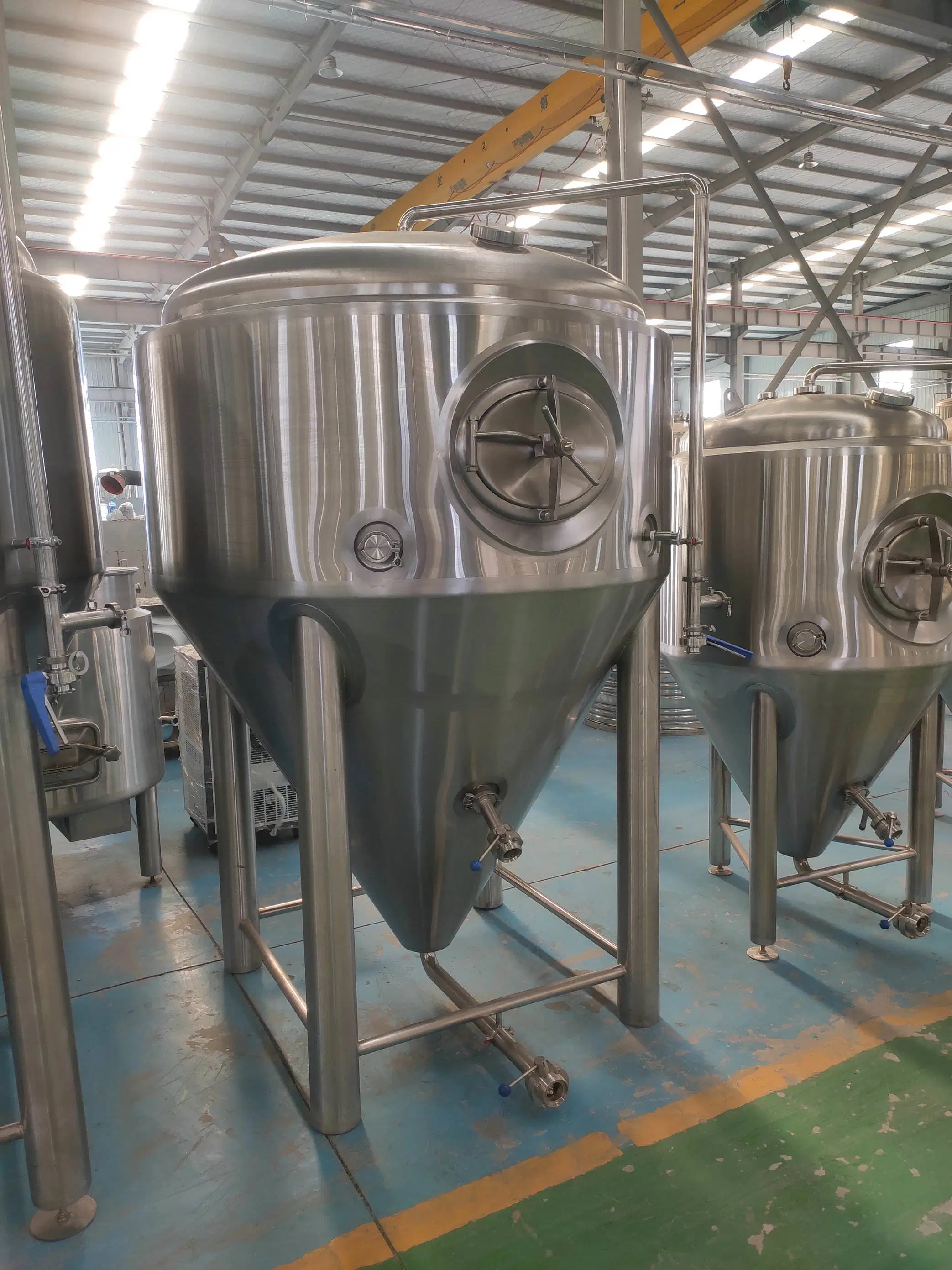 3000L Stainless Steel Cylinder Conical Tanks CCT Beer Fermentation Tank Stainless Conical Fermenter Beer Brewery Equipment