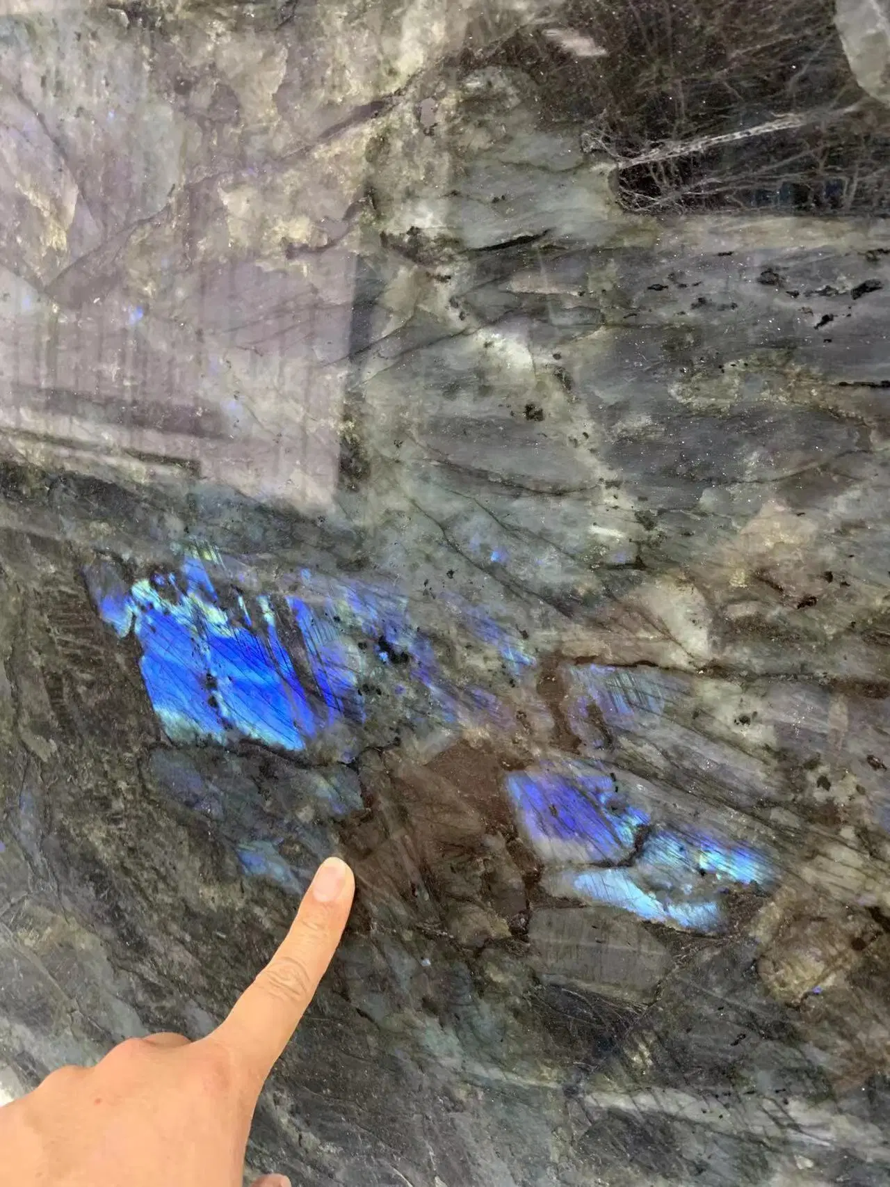 Labradorita azul brillante de piedra con lujo de buena calidad de diamante azul