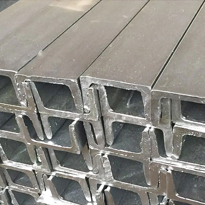 Sección de acero galvanizado en frío Perfil estructural en forma de C Canal Barra en U ranurada C de acero para transporte