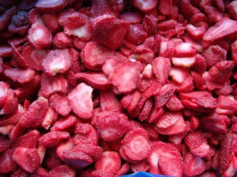 Frozen Fruits Strawberry Whole/Halves/Dice 15-25, 25-35, 15-35mm