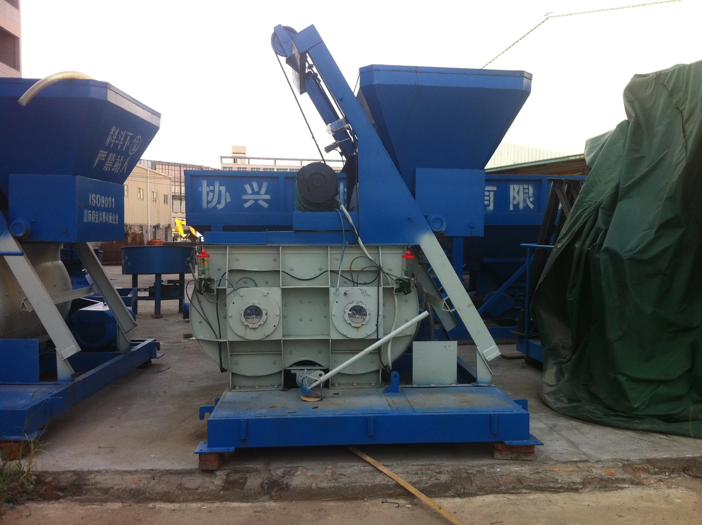 Js500 Twin-Shaft Concrete Mixer for Block Machine