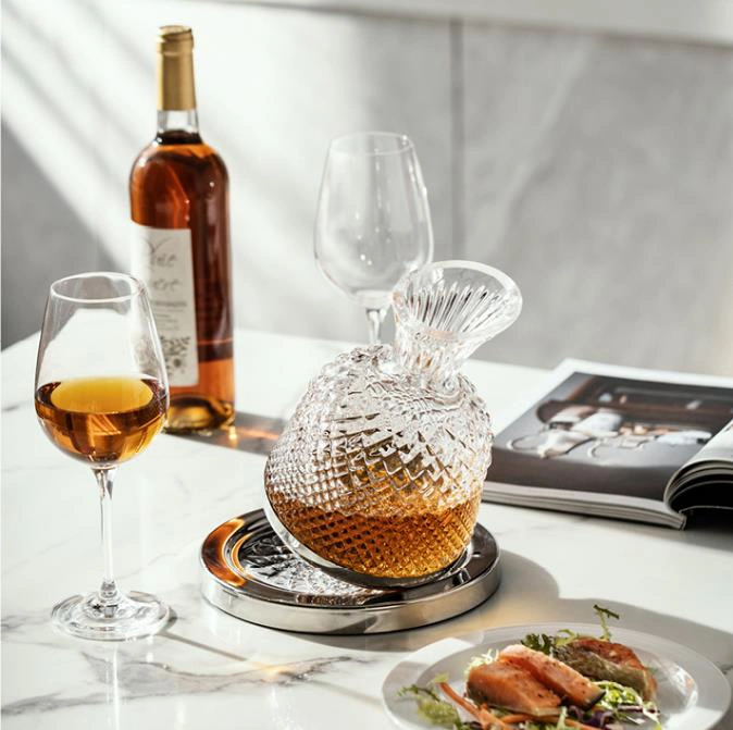 Crystal Glass Wine Decanter Top Spinning Carafe Decanter Rotating Decanter Set with Luxury Box for Gift