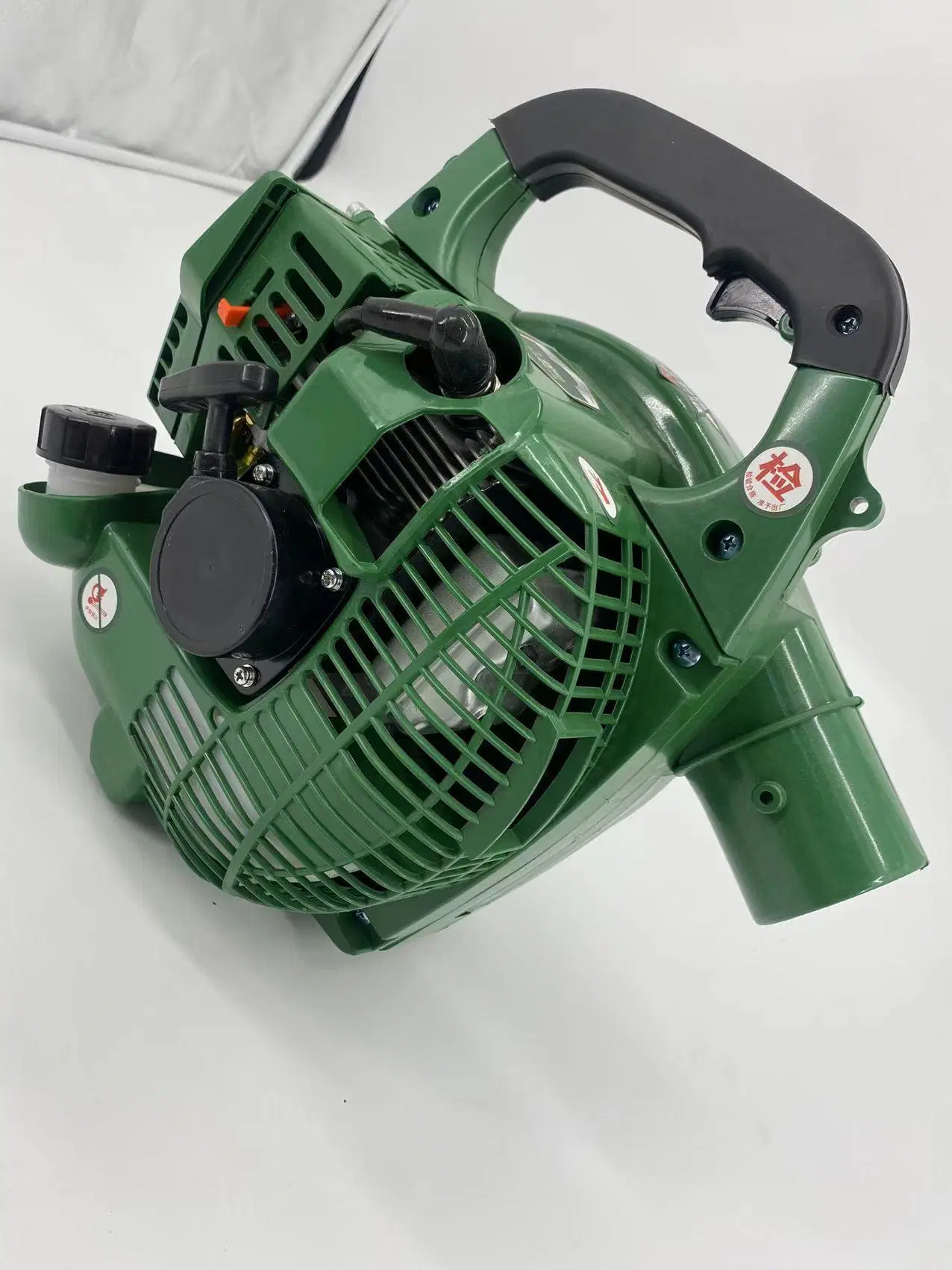 Portable Leaf Blower Eb260 for Garden Tools with 0.75kw Engine