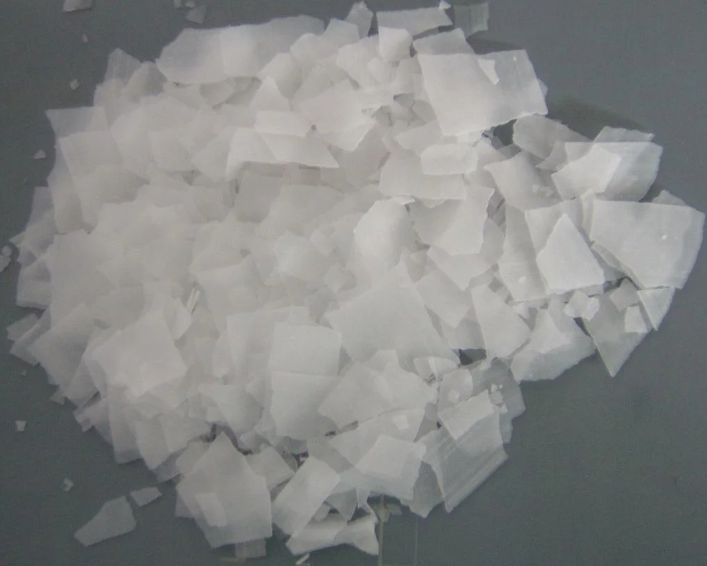 White Translucent Flake Caustic Soda Ash Industrial Caustic Soda CAS No. 1310-73-2