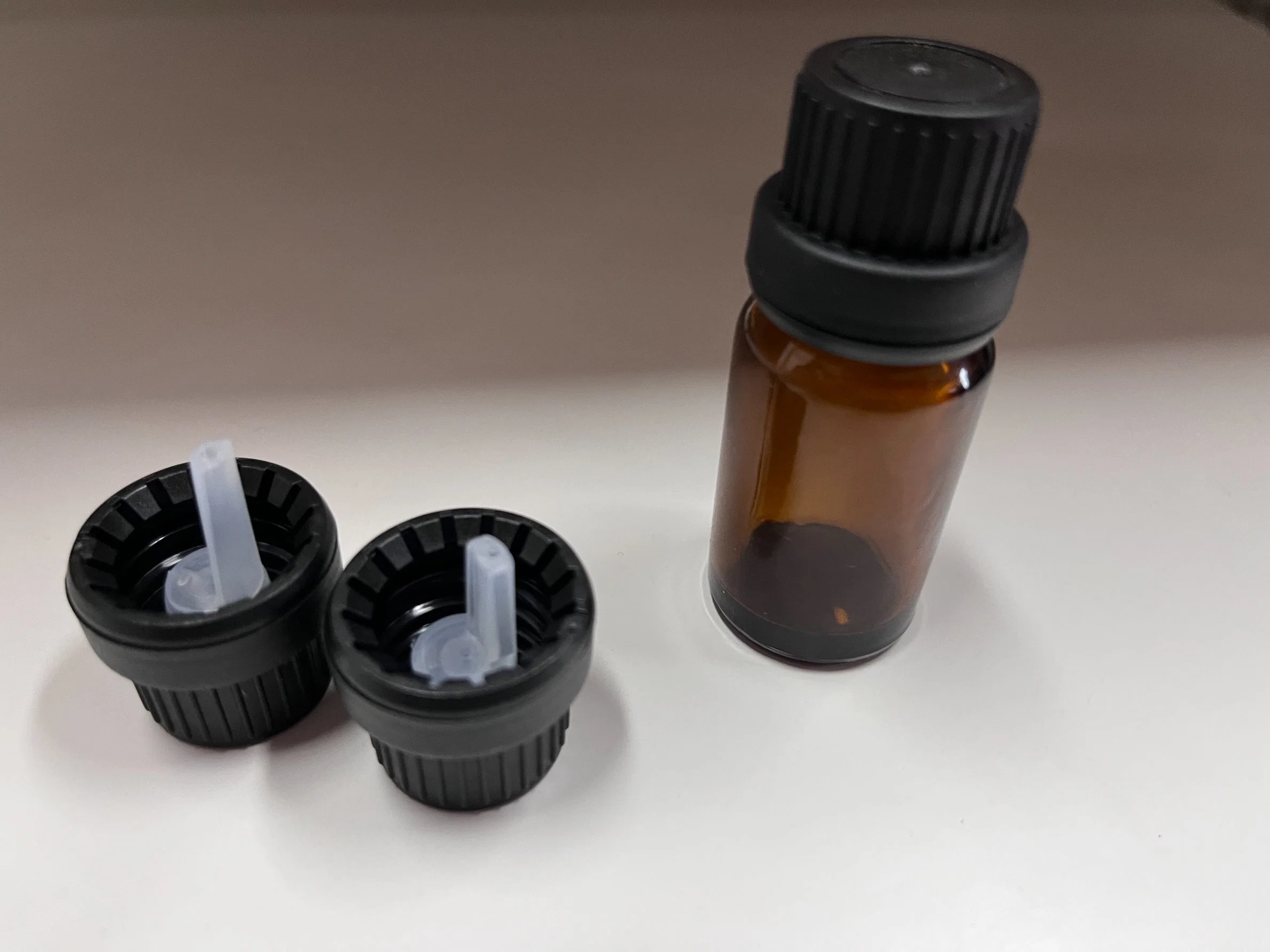 Screw Cap 10ml Brown Liquid Essence Glass Essential Oil Bottles