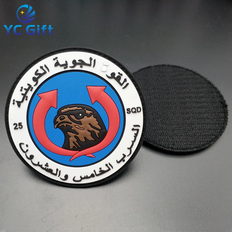 Plástico 2D PVC Rubber Patch Heat Transfer Decoration Uniform Badge Clothing Label Printing in China