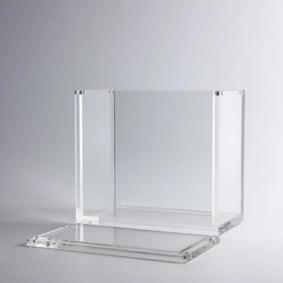 Transparent Magnetic Lid Acrylic Game Card Booster Box Display Case