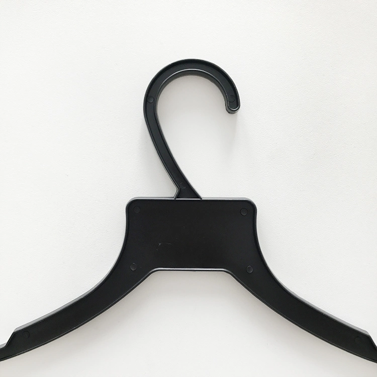 Plastic Women or Man Top Hanger with Bar for Clothes Garment etc