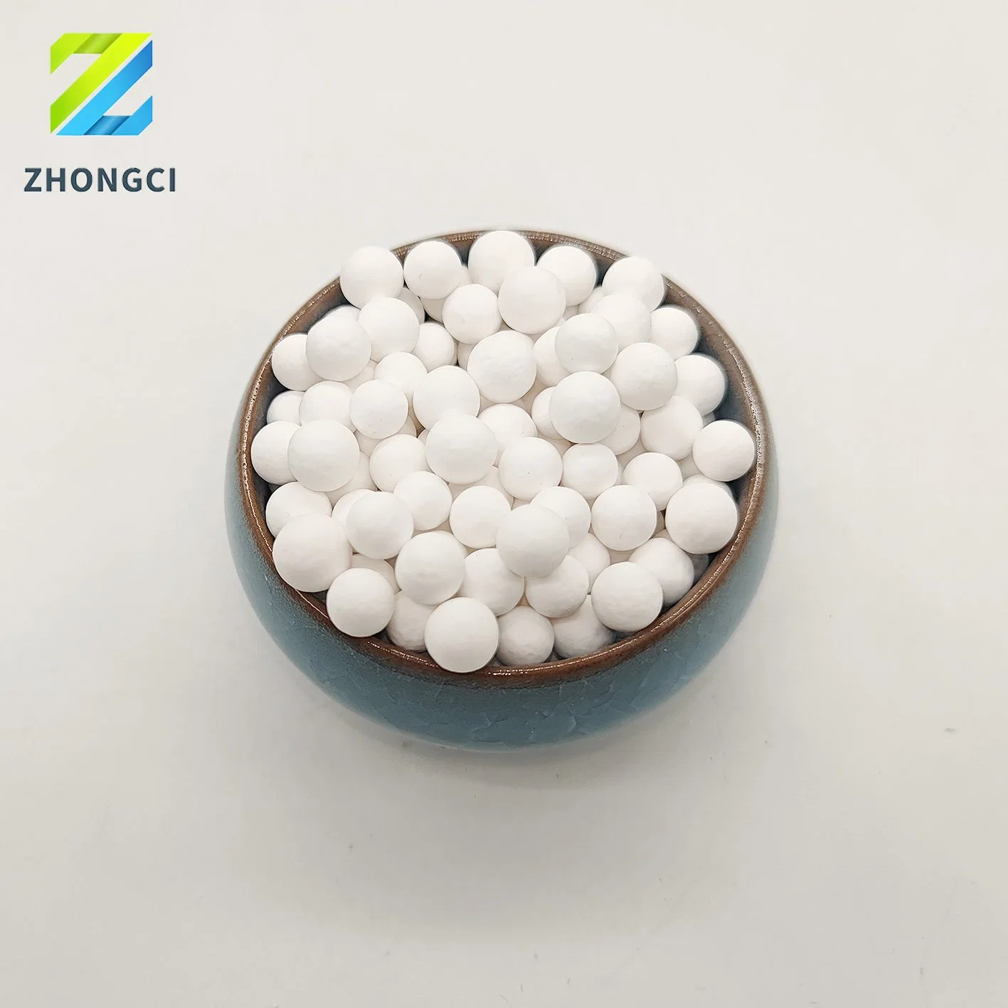 Industrial Gas Drying Adsorbent Activated Alumina Desiccant Price for Petrochemical Industry