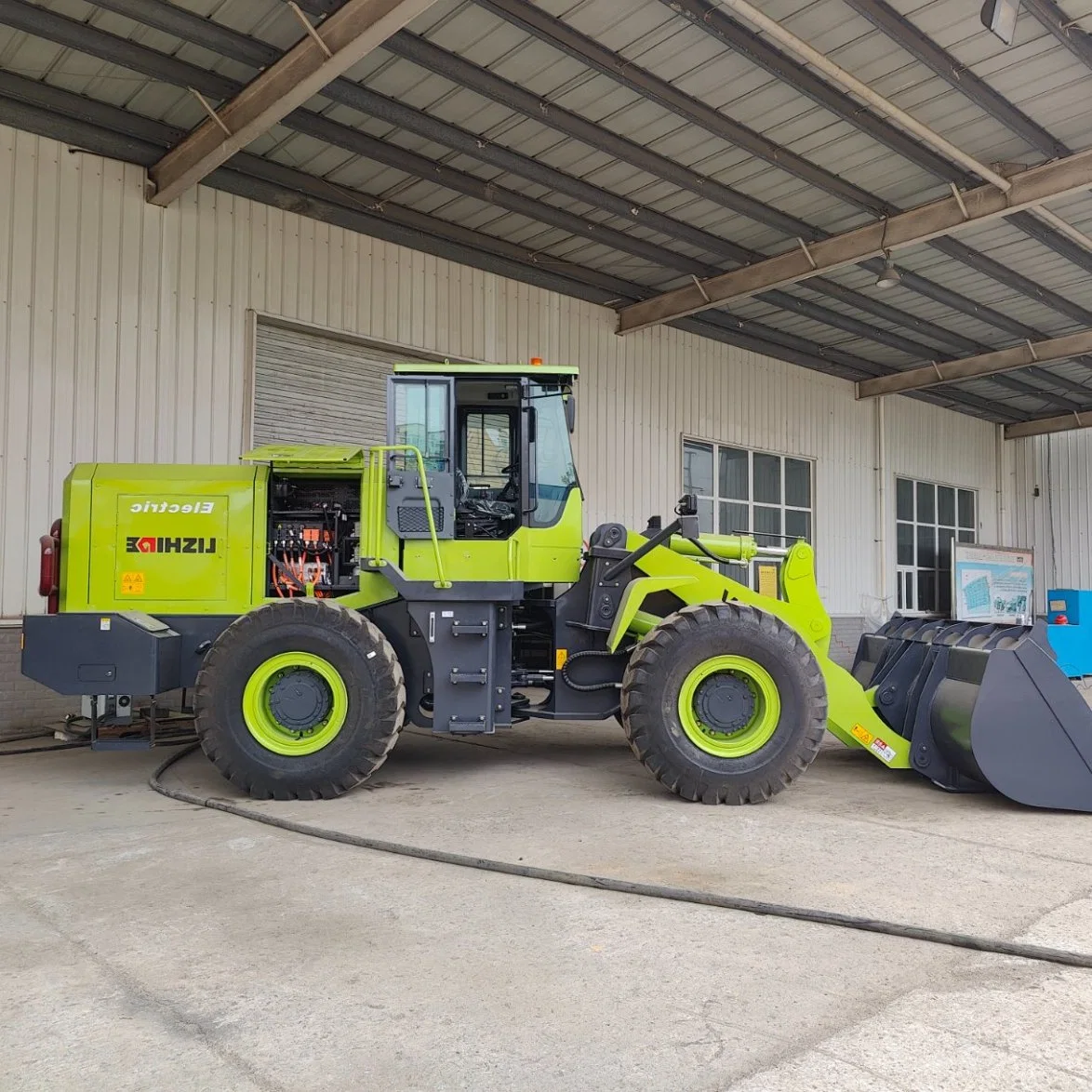 Wheel Loader Compact Electric Tractor Backhoe Earthmoving Machinery Agricultural 18ton