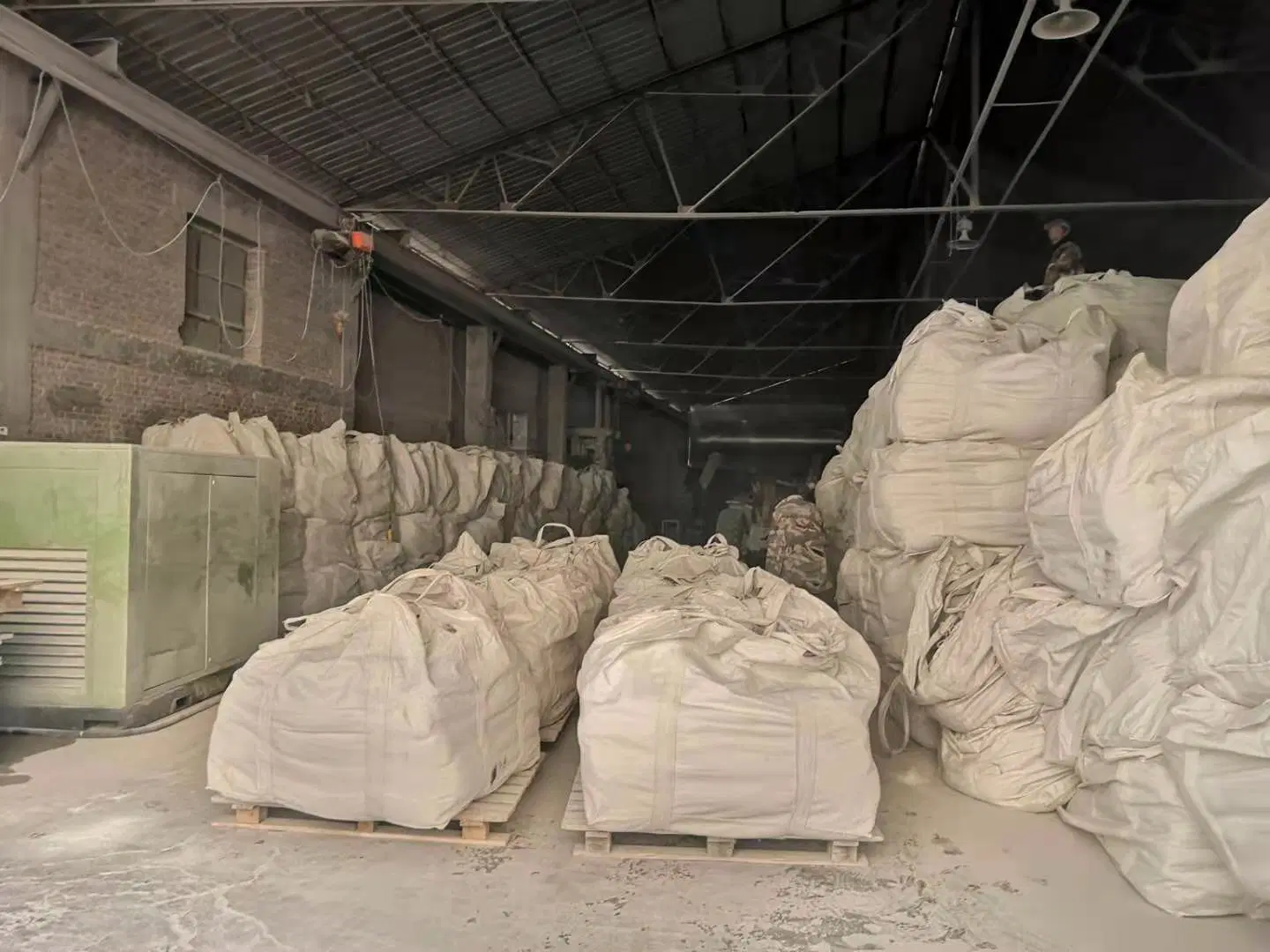 Sell High quality/High cost performance  Dolomite Used for Ceramic/Chemical/Glass