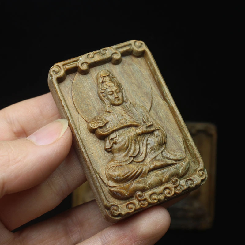 Argentine Green Sandalwood Ruyi Guanyin pendentif pendentif sculpture Arts et Artisanat