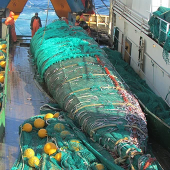 Filets de pêche personnalisés en mer profonde à mailles simples nouées et sans nœuds en multifilament.