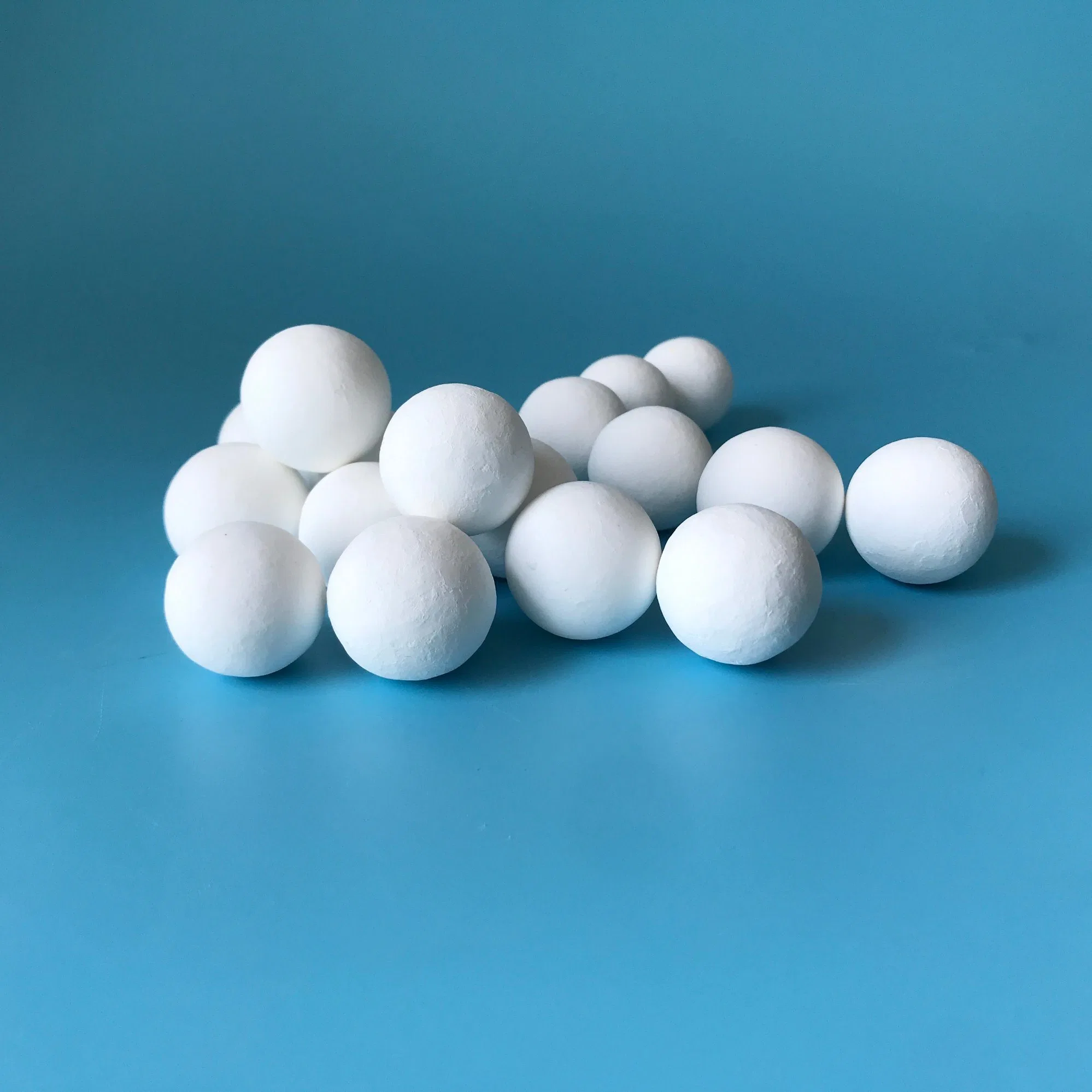 Bolas de cerámica blanca esmerilado de cerámica inerte bola de alúmina alta para Gas Industrial