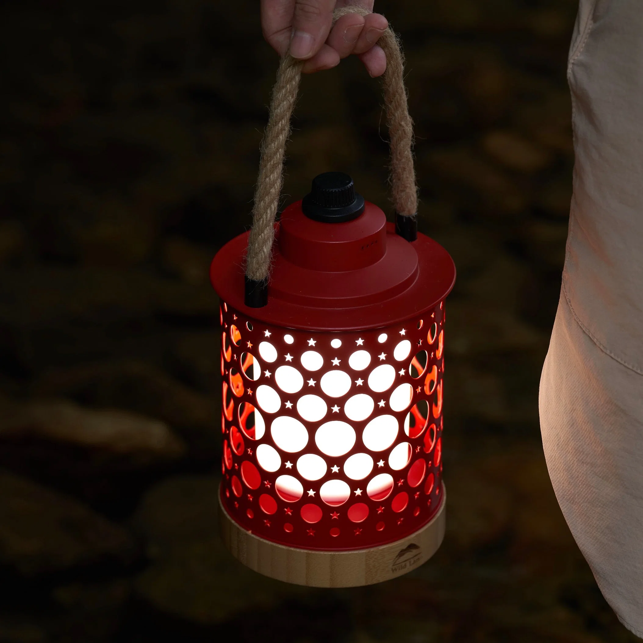 Feu de table extérieur lumineux de café-cadeau en forme de lanterne ronde