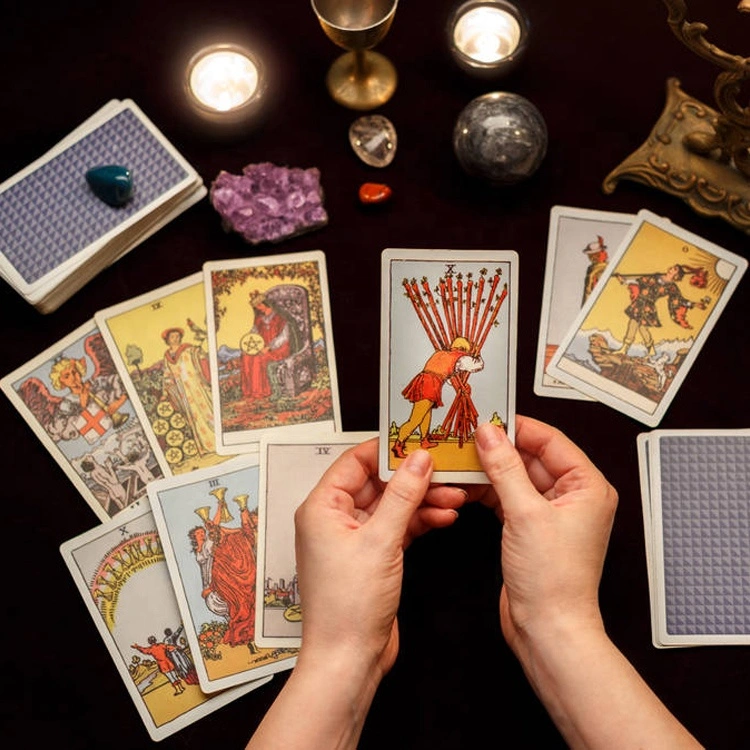 2022 prix d'usine Hot Vente de cartes de tarot avec guide de l'impression personnalisée de cartes de Tarot