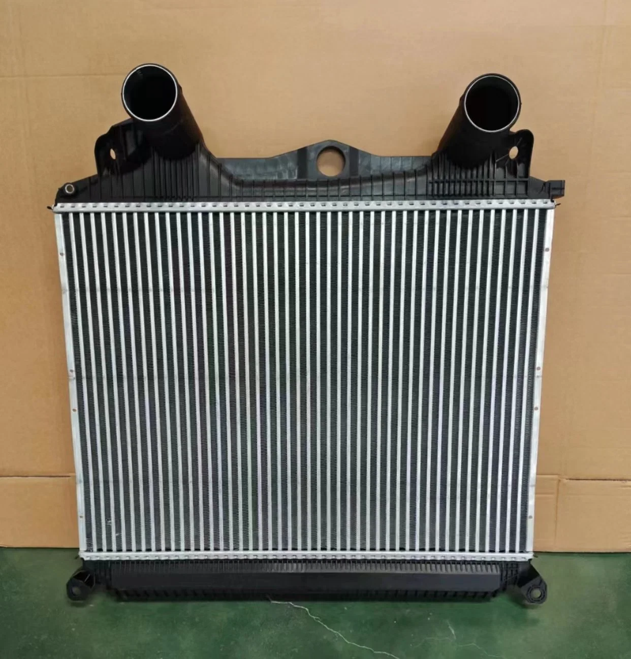 Intercooler de camiones para Man TGX / TGS / TGL / TGM / TGA / 150 más de F2000 intercooler para pesado Camiones de servicio