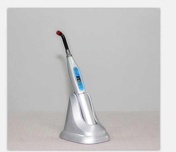 Euro-Market. 2022 China Brand Dt-Cl-003 Metal Wireless Dental LED Curing Light