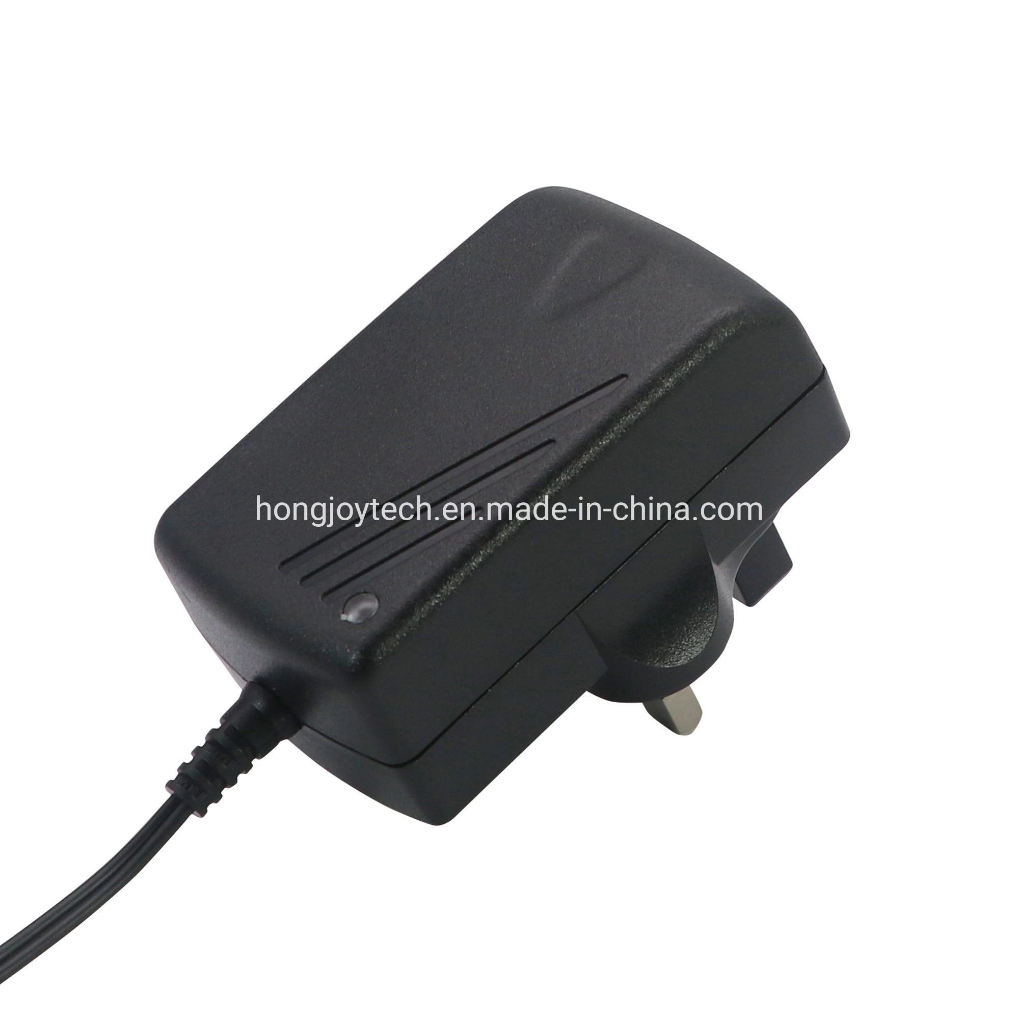 CE Alimentation électrique au lithium de style mural 8,4V 2A 12,6V 0,5A 16,8V 1,0A 16,8V 2,5A Chargeur de batterie standard pour l'Europe, l'Australie, la Nouvelle-Zélande, les États-Unis, le Royaume-Uni et l'Inde.