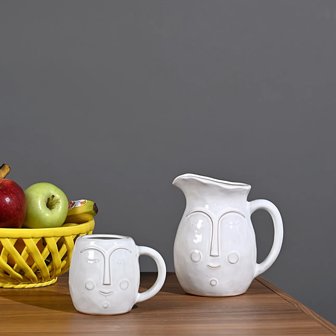 Pottery White Color Terracotta Porcelain Water Pot Milk Coffee Stoneware Ceramic Jug with Face Design