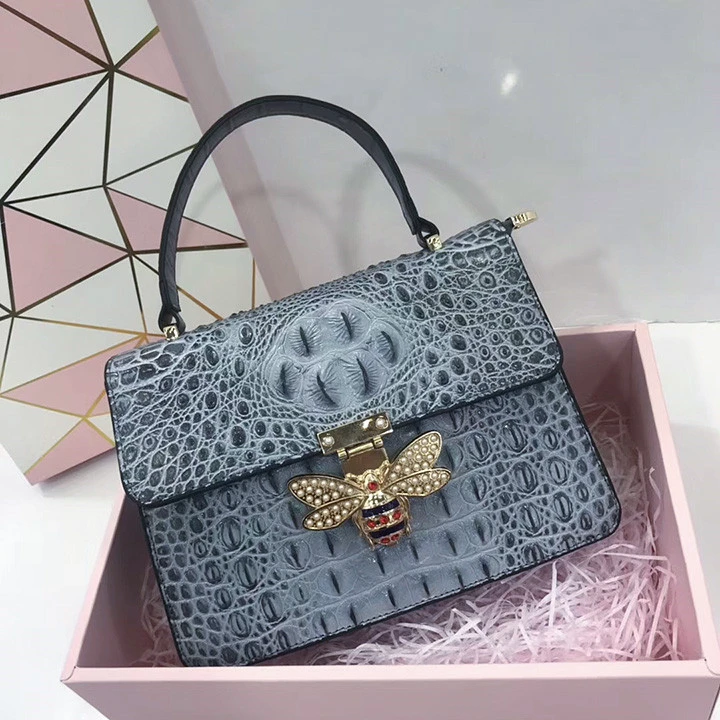 Sh1382 China Product Market بالجملة Crocodile Animal Pattern Ladies Handbags حقائب اليد النسائية لمكبس الكتف مع ملحق هوني بي المعدني