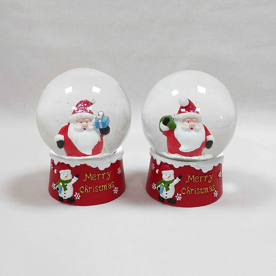 Resina personalizada árbol de Navidad Snowman vidrio decorativo bola de nieve con Polo de agua con música