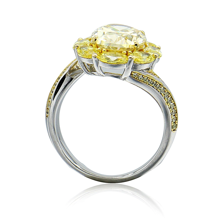 Fashion Yellow Gold Rings Flower Shape Beauty and Elegant for Women