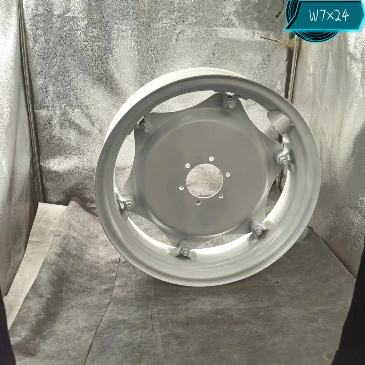 Steel Wheel Rim W7X24for Agricultural Machinery, Floatation, Forestry, Havesty, Trailer