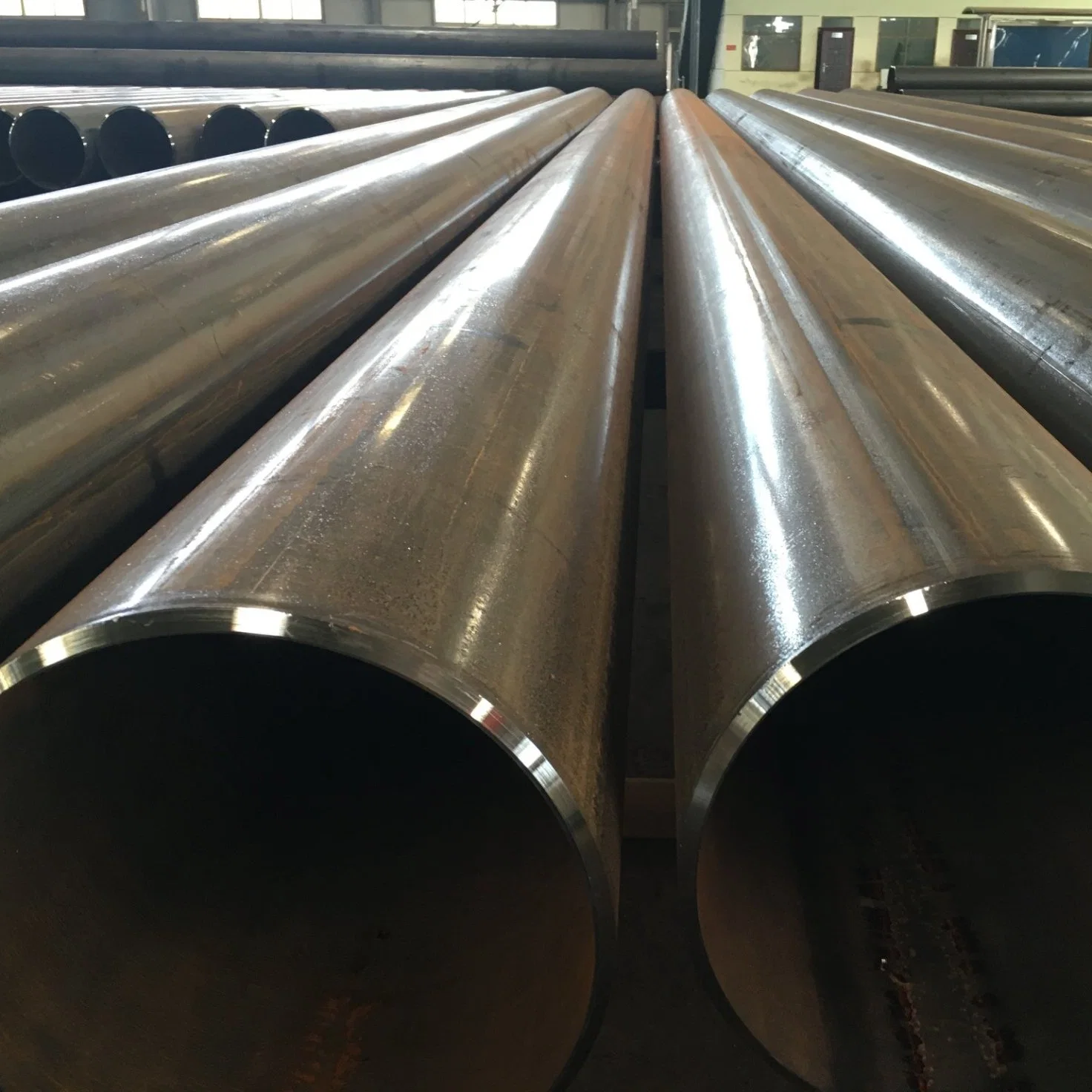 Factory Direct Sales Sch80 Ss400 S235jr Q345 Q195 Sch 40 St37 St52 Hot Rolled Seamless Pipe Round Black Painted Seamless Low Carbon Steel Pipe