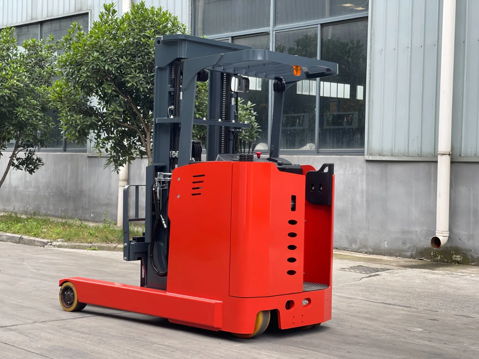 China Brand 1.2ton 1.5ton 2ton Stand up Type Electric Reach Truck Forklift