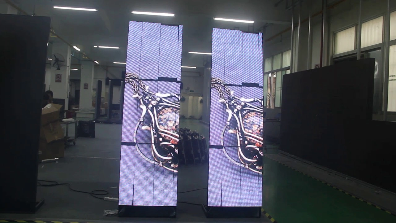 P2mm Mirror Digital Indoor HD Screen Floor Standing LED Poster Display