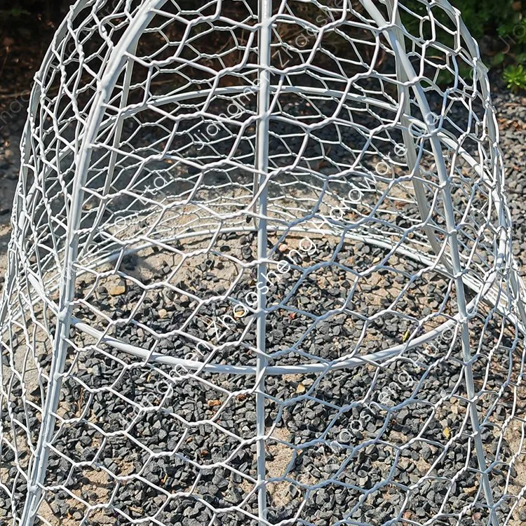 Poulet sur mesure en fil de jardin Cloche Plant cage protection d'usine en métal Couvercle