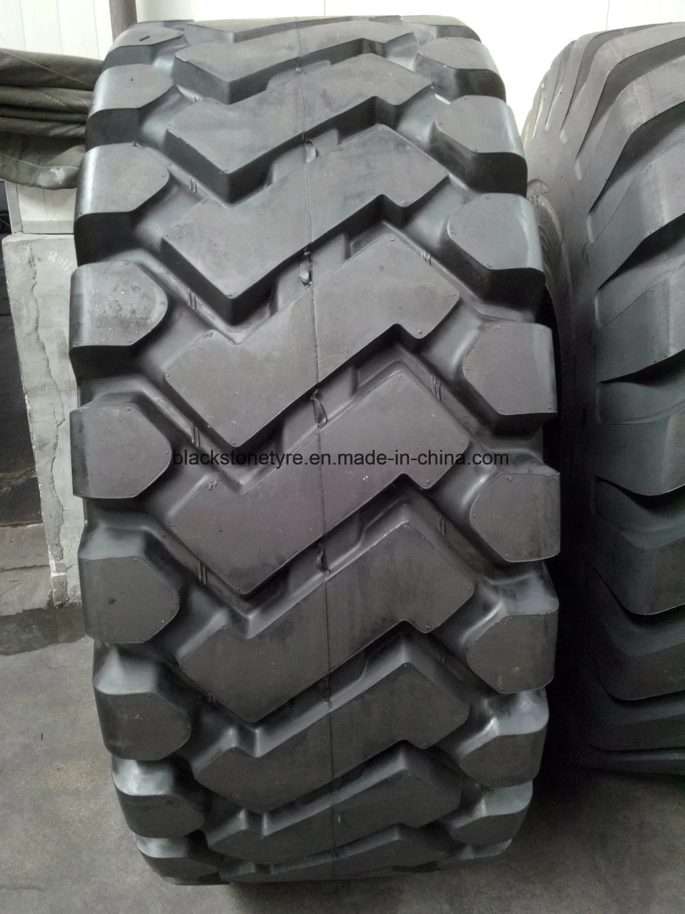 Armour 17.5-25 E3/L3 OTR Tyre for Wheel Loader