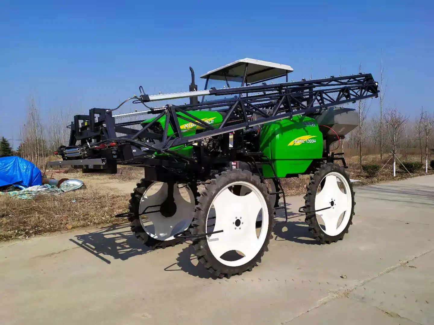 Agricultural Self Profelled High Clearance Spray Machine for Large Farms